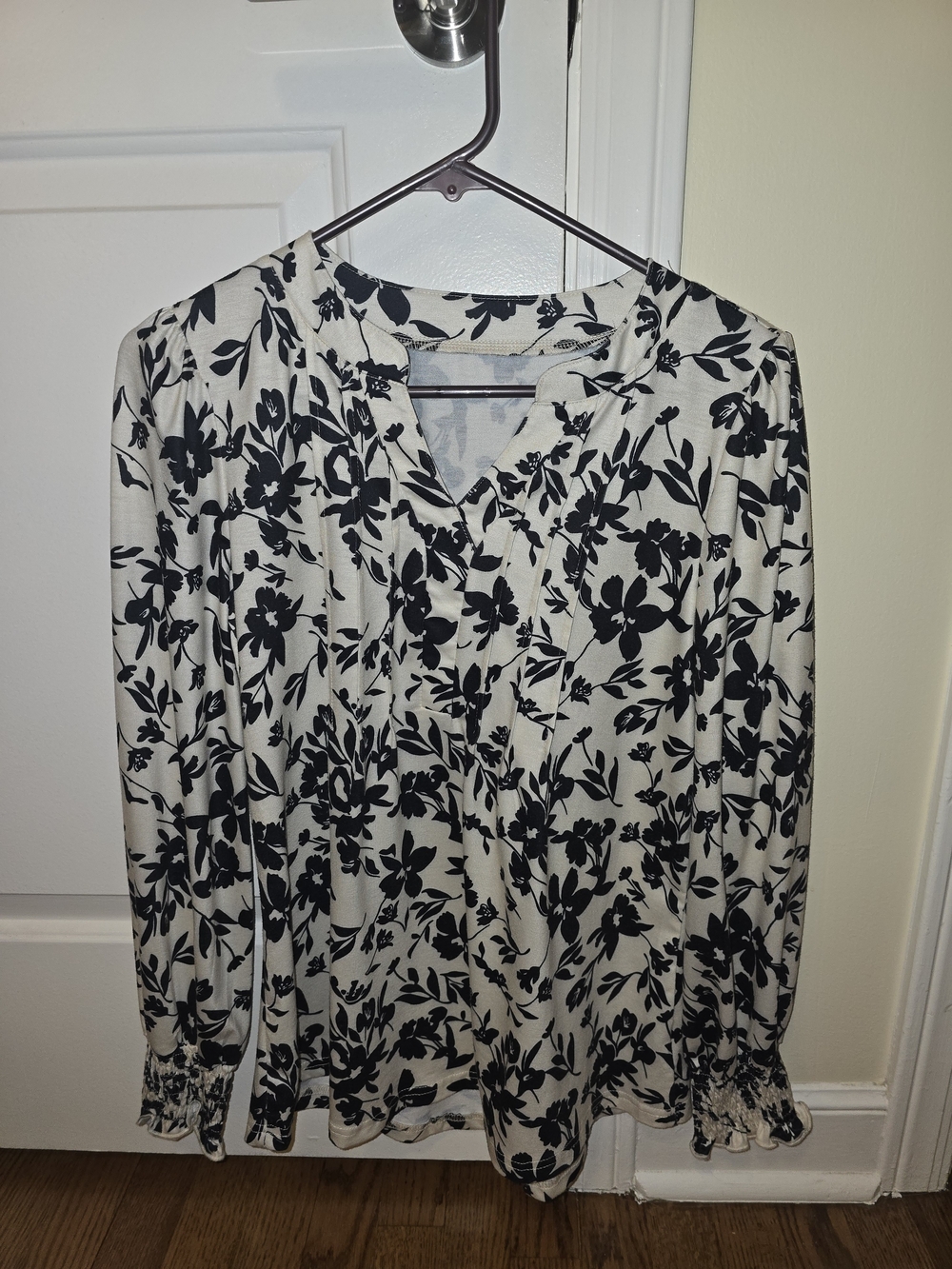 Women's Black Floral V-Neck Blouse